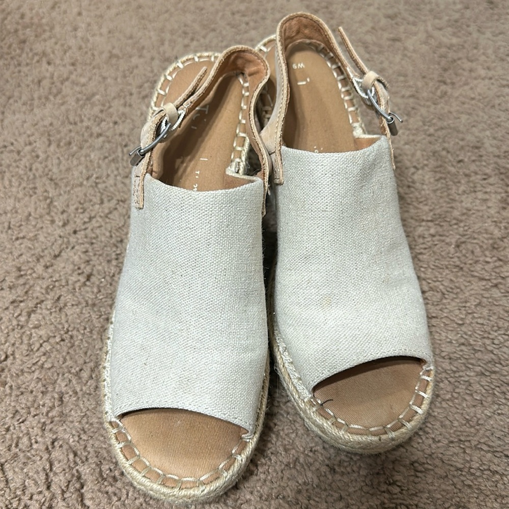 Tom’s wedges